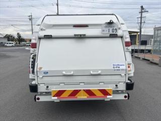 プレス式パッカー車