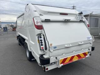 プレス式パッカー車