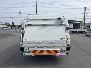 プレス式パッカー車