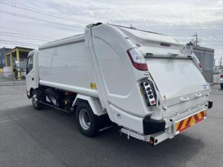 プレス式パッカー車